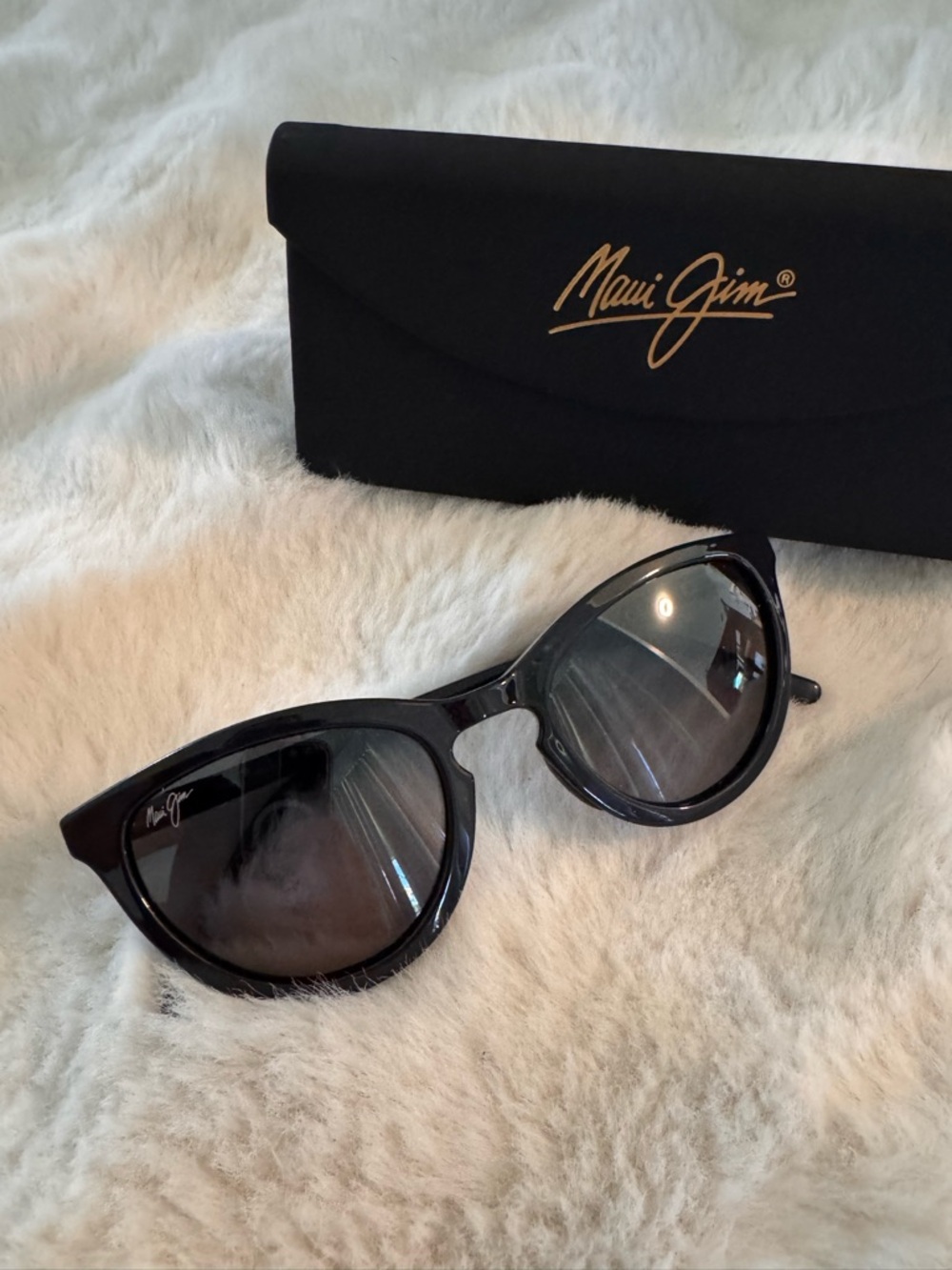 Maui Jim Black Cat-Eye Polarized Women's Sunglasses - Star Gazing
